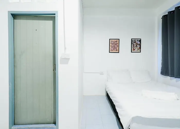 Xxbob House Bts Ekkamai 42 - บีทีเอส เอกมัย 42 公寓 曼谷