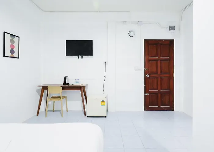 公寓 Xxbob House Bts Ekkamai 42 - บีทีเอส เอกมัย 42 曼谷