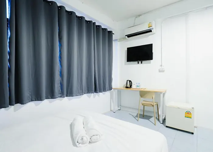 Xxbob House Bts Ekkamai 42 - บีทีเอส เอกมัย 42 公寓 曼谷