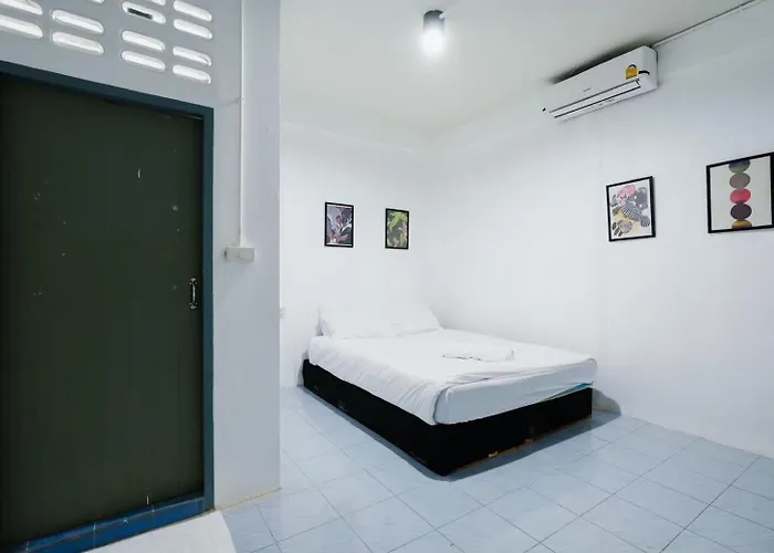 公寓 Xxbob House Bts Ekkamai 42 - บีทีเอส เอกมัย 42 *