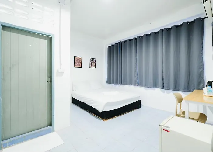 Xxbob House Bts Ekkamai 42 - บีทีเอส เอกมัย 42 * 曼谷