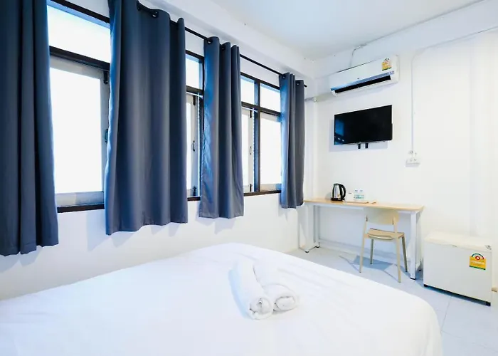 Xxbob House Bts Ekkamai 42 - บีทีเอส เอกมัย 42 公寓 曼谷