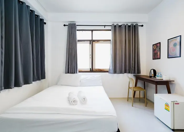公寓 Xxbob House Bts Ekkamai 42 - บีทีเอส เอกมัย 42 *